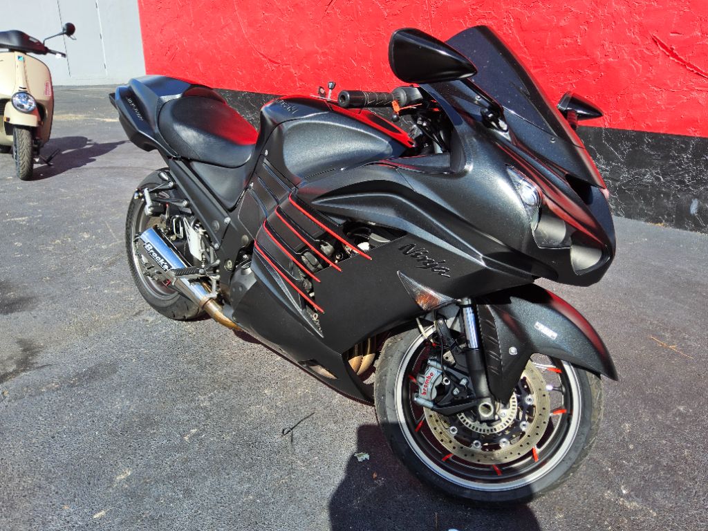 2016 Kawasaki Ninja Zx-14r - $9,999
