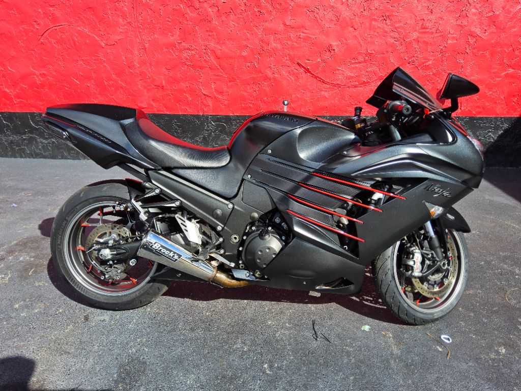 2016 Kawasaki Ninja Zx-14r - $9,999