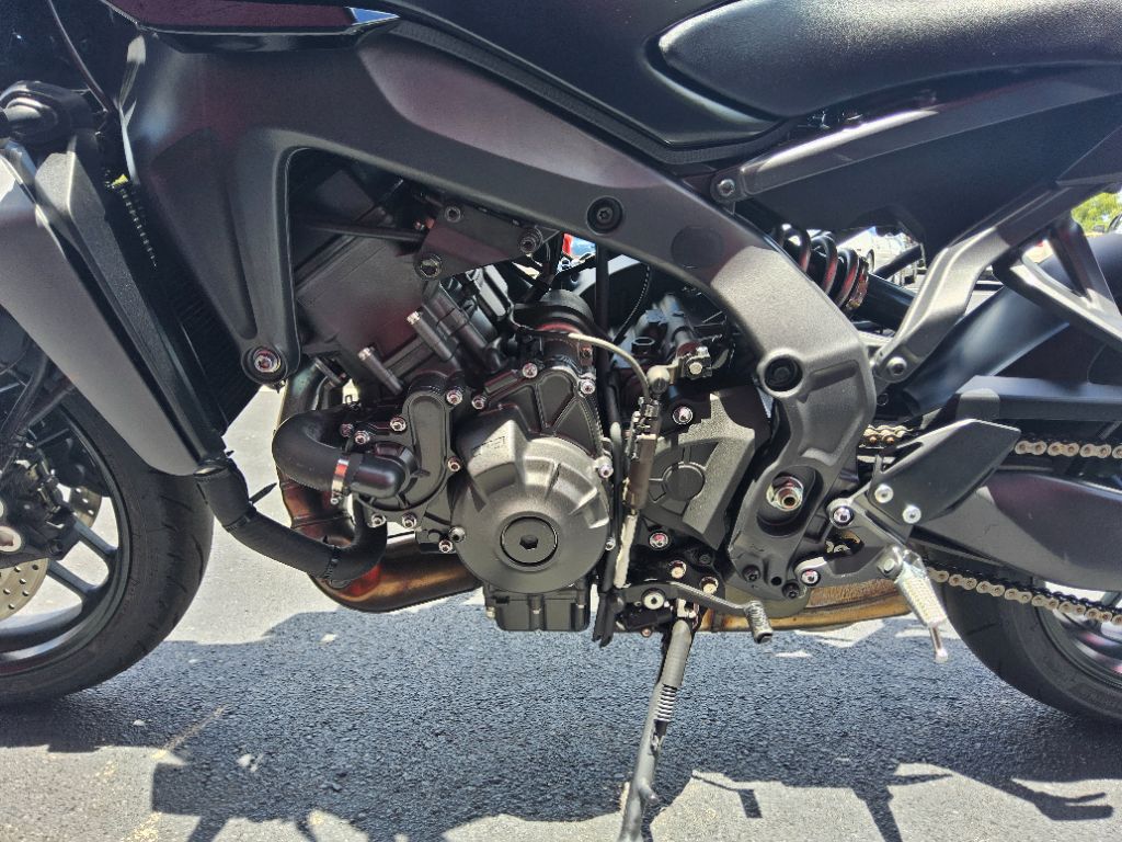 2024 Yamaha Mt-09 - $10,500