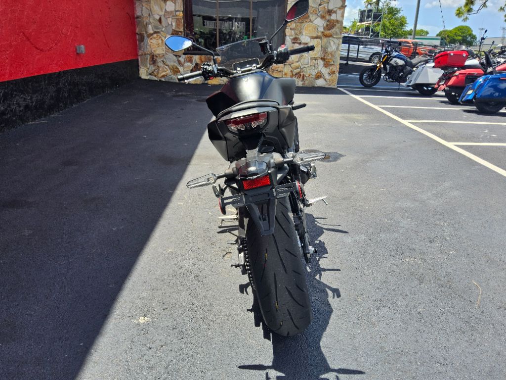 2024 Yamaha Mt-09 - $10,500
