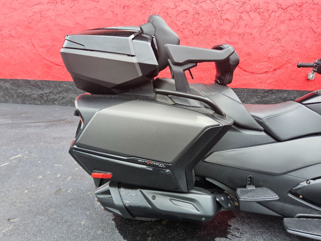2023 Can-am Spyder - $21,500