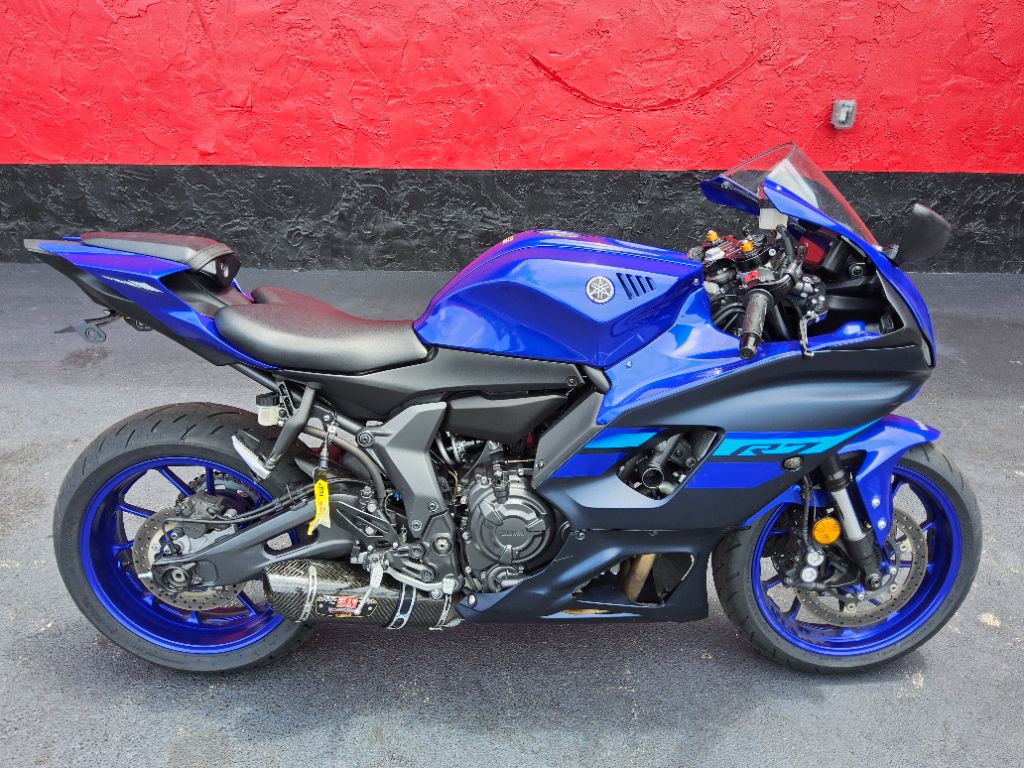 2023 Yamaha R7