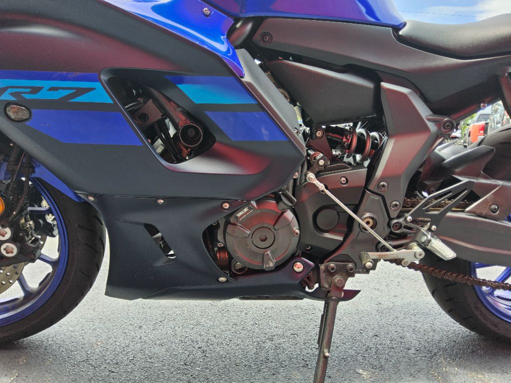 2023 Yamaha R7