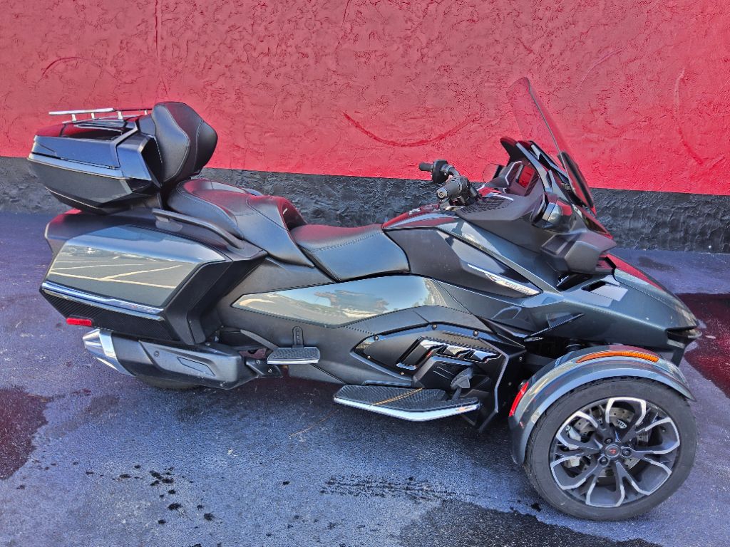 2020 Can-am Spyder - $18,500