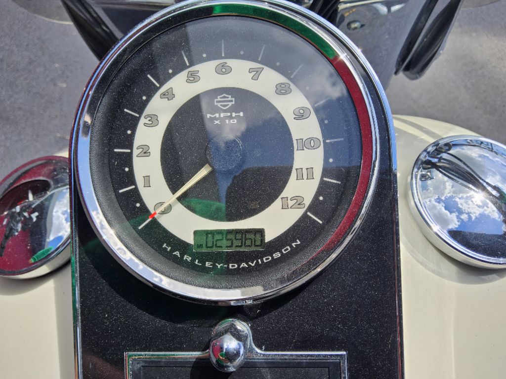 2011 Harley-davidson Softail Deluxe - $9,995