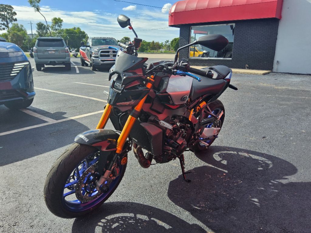 2025 Yamaha Mt-09 - $11,500