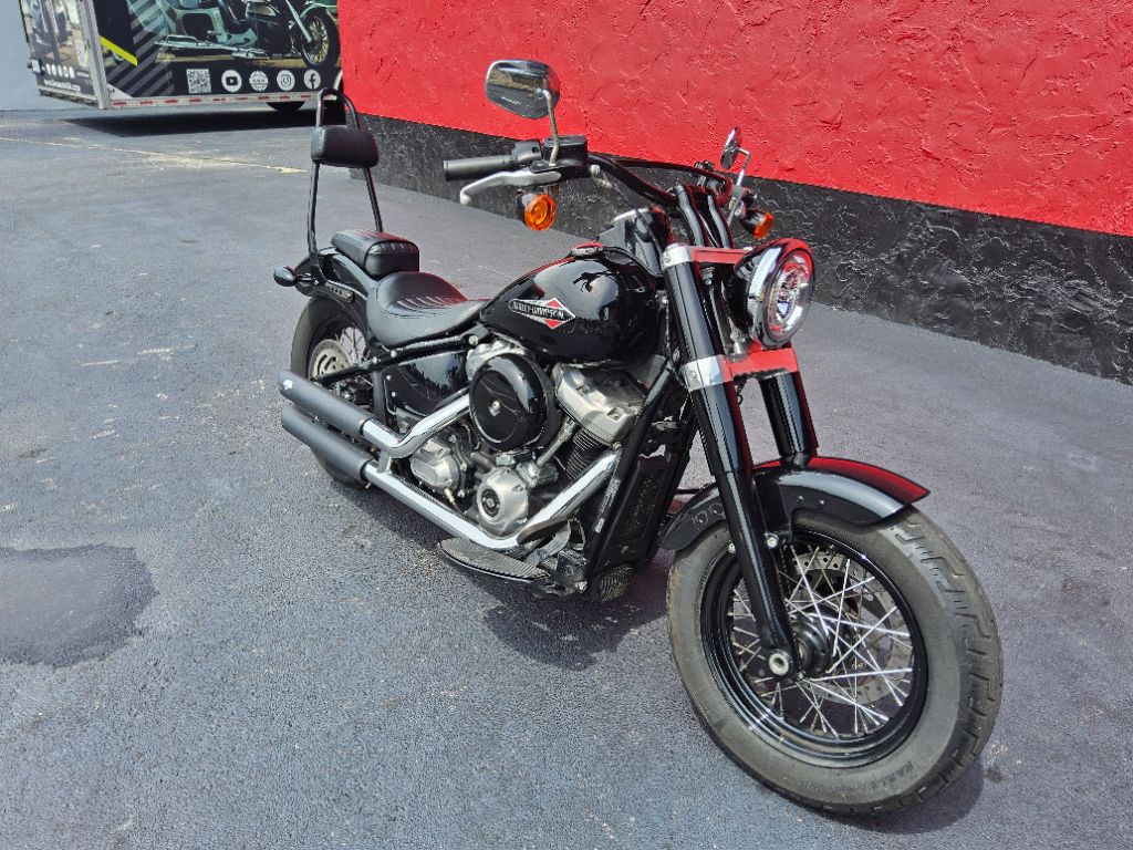 2020 Harley Davison Softail Slim - $10,900