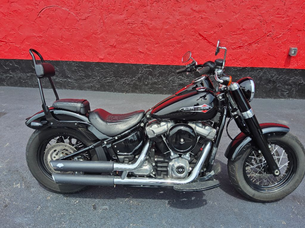 2020 Harley Davison Softail Slim - $10,900
