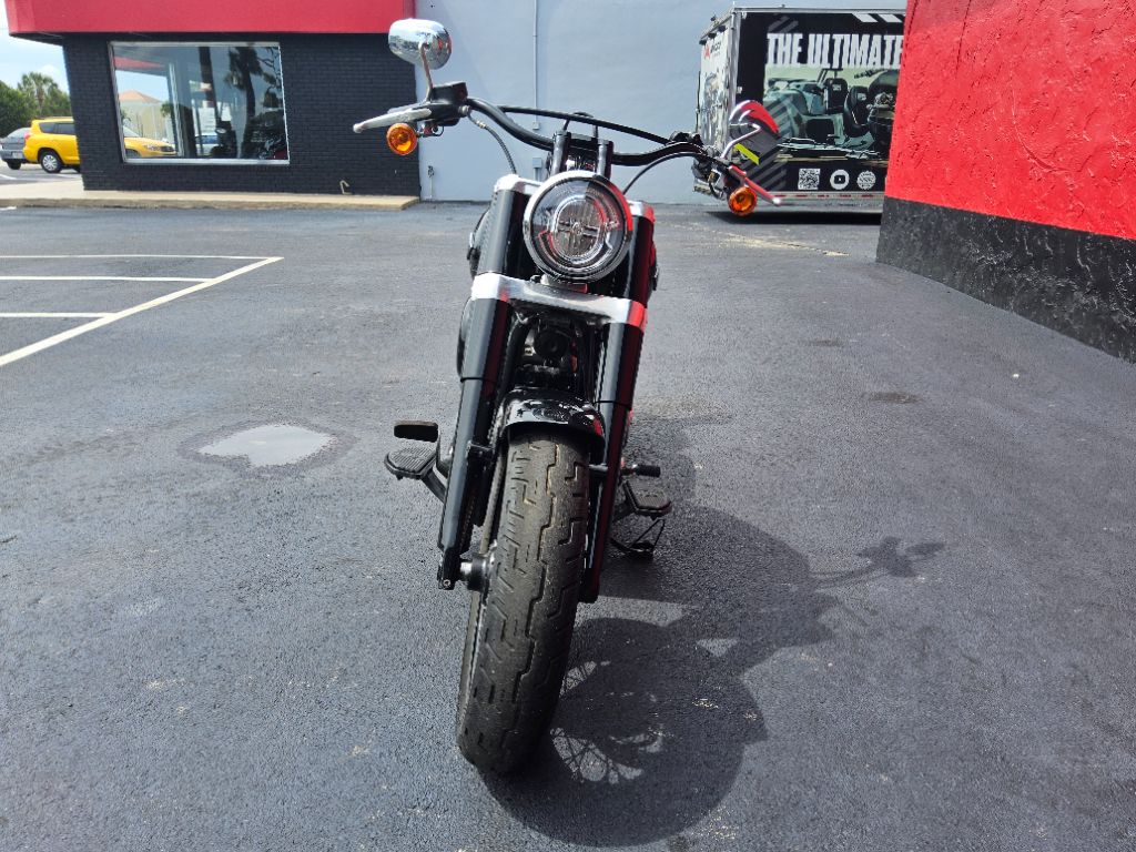 2020 Harley Davison Softail Slim - $10,900