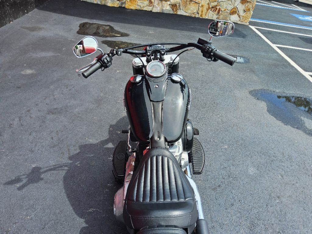 2020 Harley Davison Softail Slim - $10,900