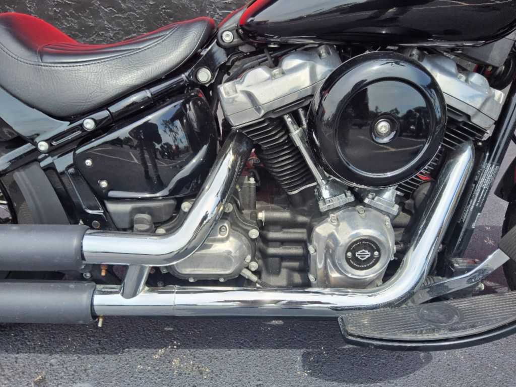 2020 Harley Davison Softail Slim - $10,900
