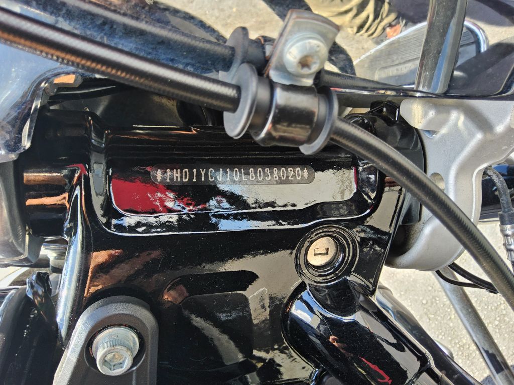 2020 Harley Davidson Deluxe Flstn - $11,995