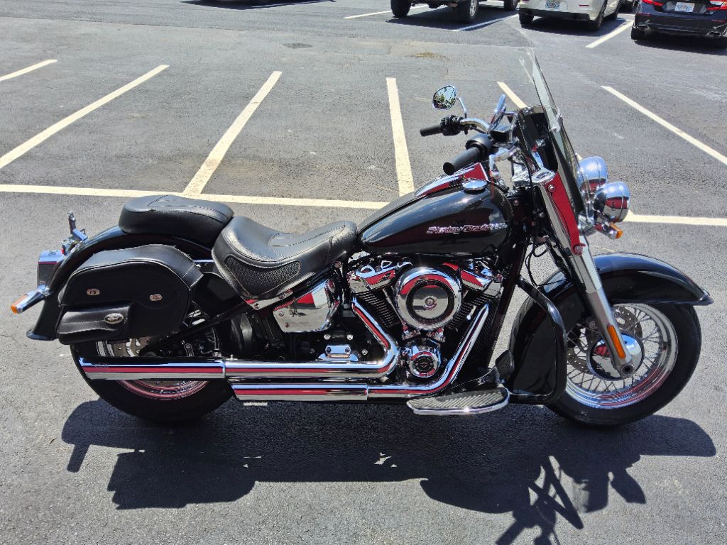 2020 Harley Davidson Deluxe Flstn - $11,995