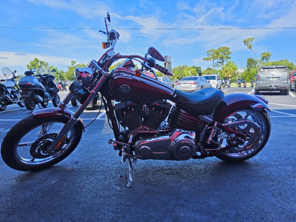 2009 Harley-davidson Rocker C - $8,500
