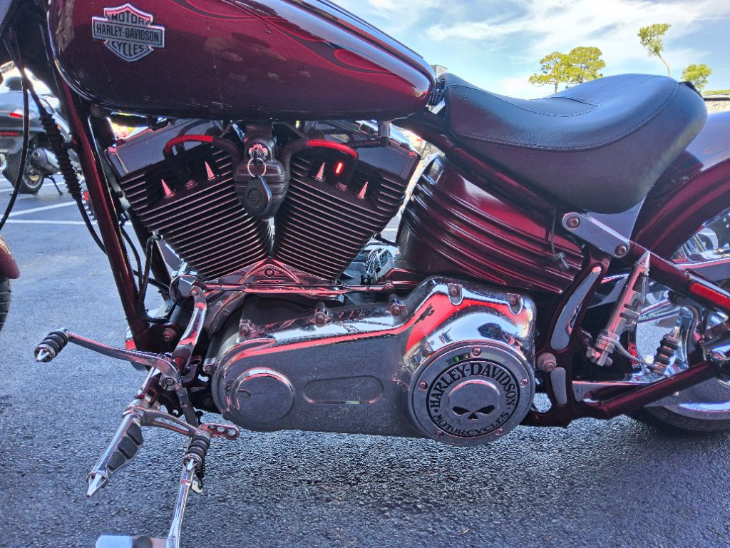 2009 Harley-davidson Rocker C - $8,500