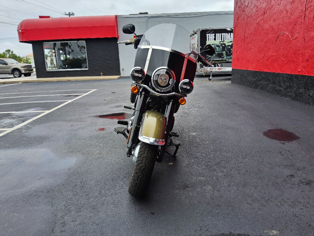 2018 Harley Davidson Heritage Flhcsq - $11,500