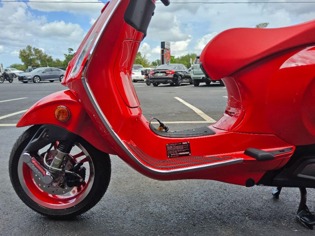 2025 Vespa Ellectrica 45 - $5,995
