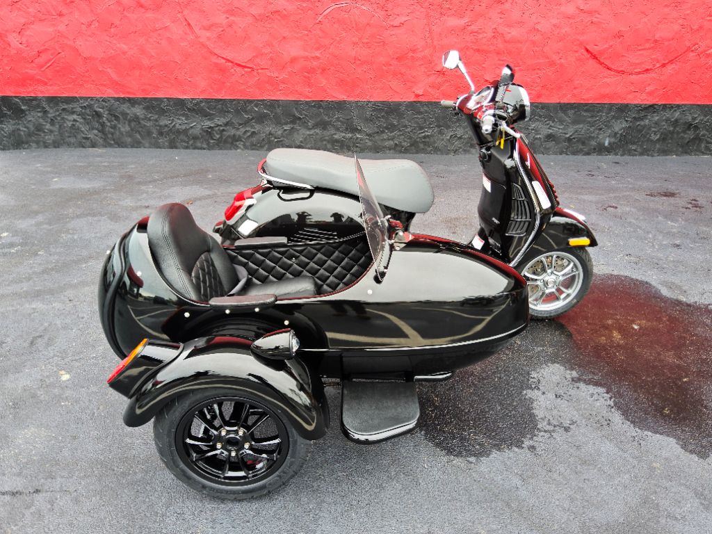 2023 Vespa Gts Rst / Sei Giorni - $10,995