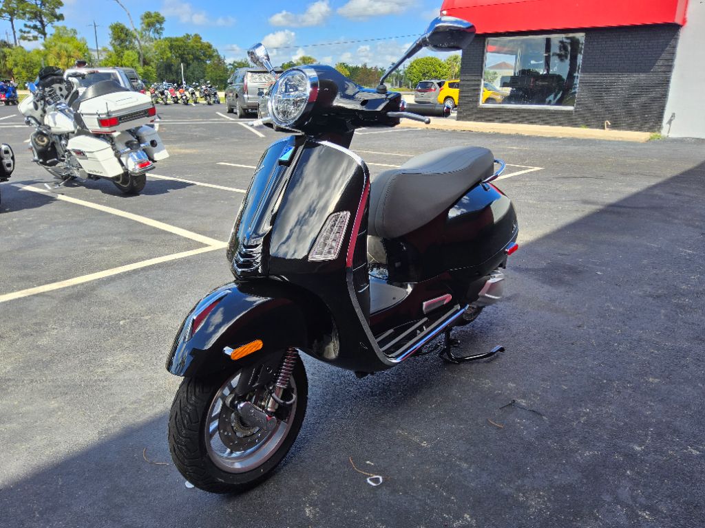 2027 Vespa Gts - $8,199