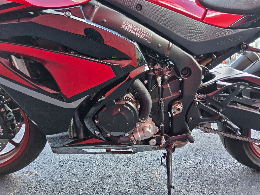 2025 Suzuki Gsx-r1000r - $16,500