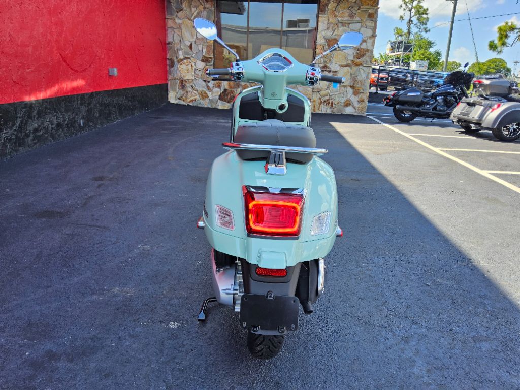 2027 Vespa Gts - $8,199