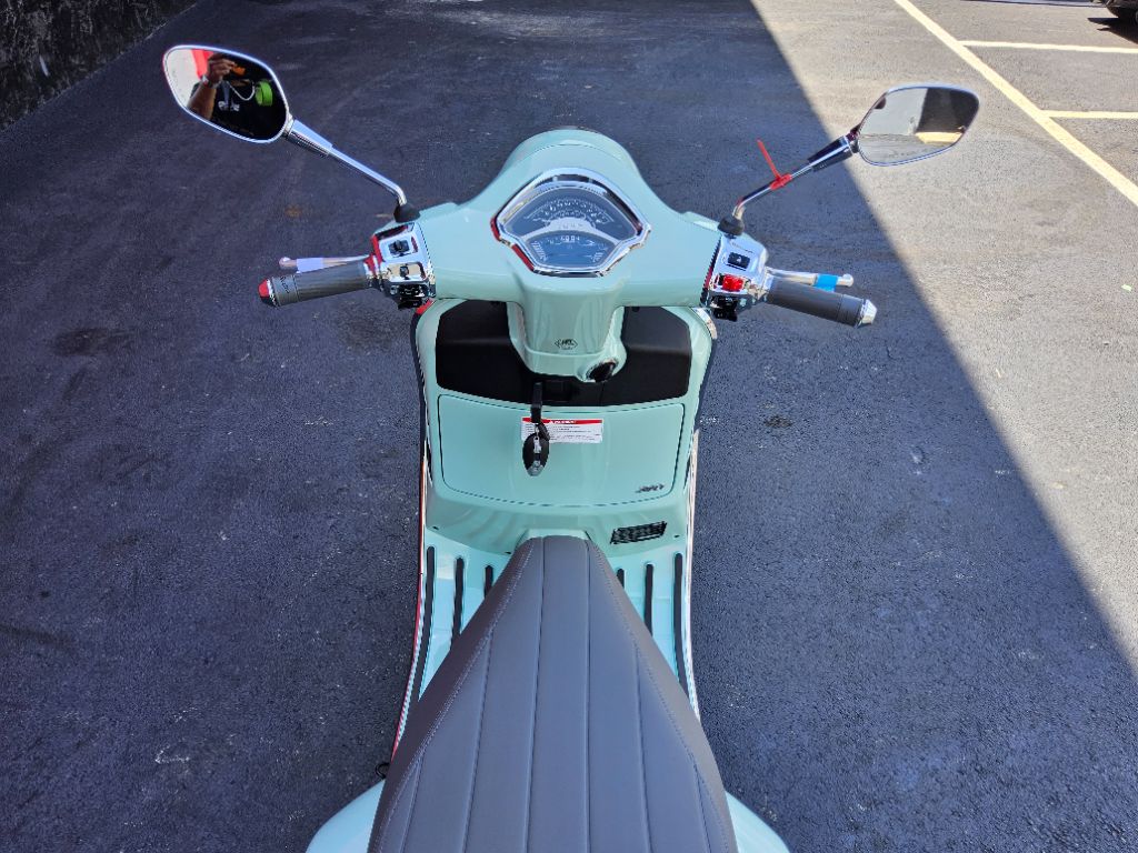 2027 Vespa Gts - $8,199