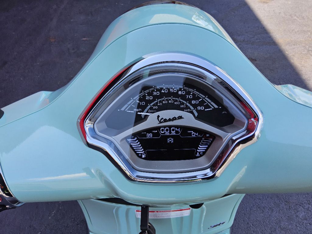 2027 Vespa Gts - $8,199
