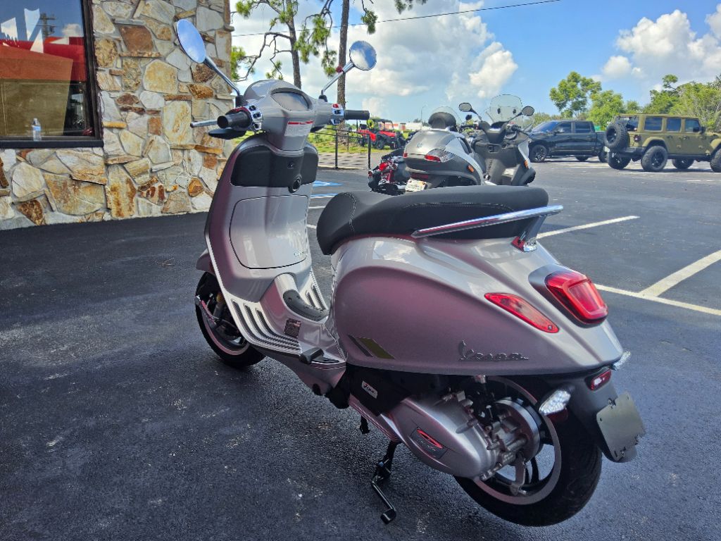 2025 Vespa Primavera / Sprint 150 - $5,300