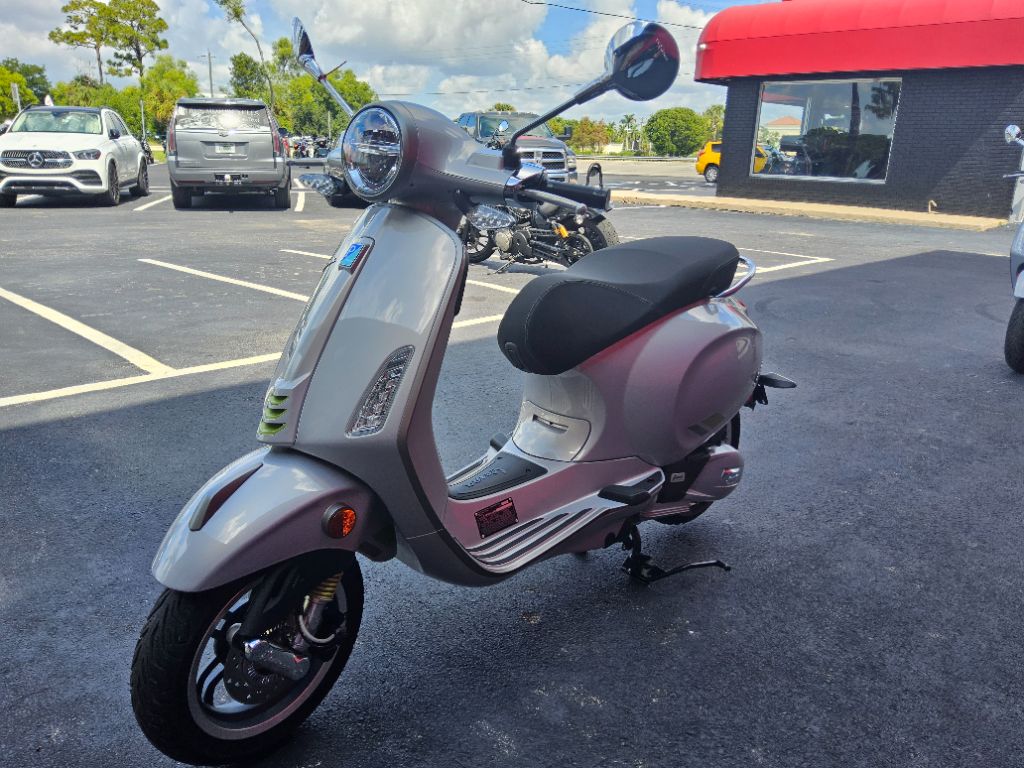2025 Vespa Primavera / Sprint 150 - $5,300