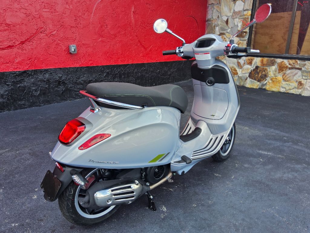 2025 Vespa Primavera / Sprint 150 - $5,300