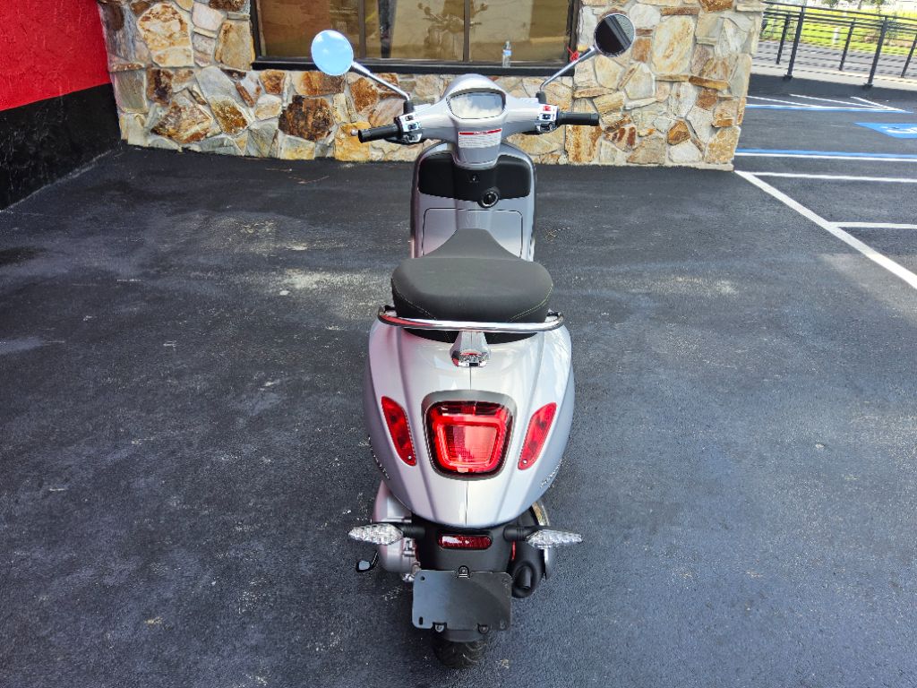 2025 Vespa Primavera / Sprint 150 - $5,300