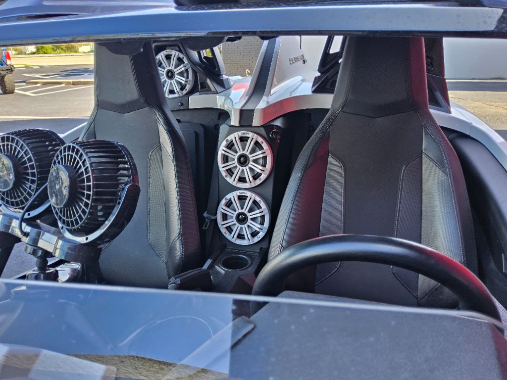 2016 Polaris Slingshot SL - $13,995