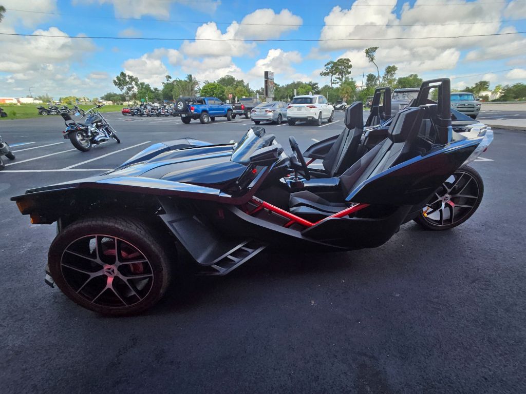 2016 Slingshot Slingshot - $13,995