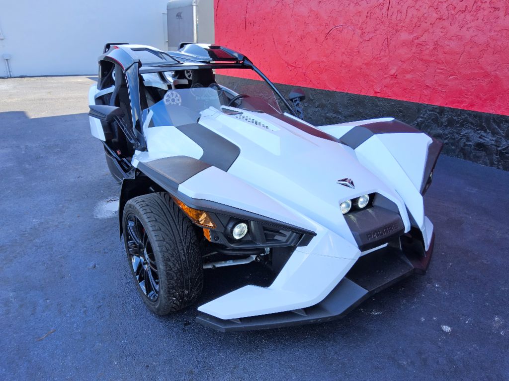 2016 Polaris Slingshot SL - $13,995