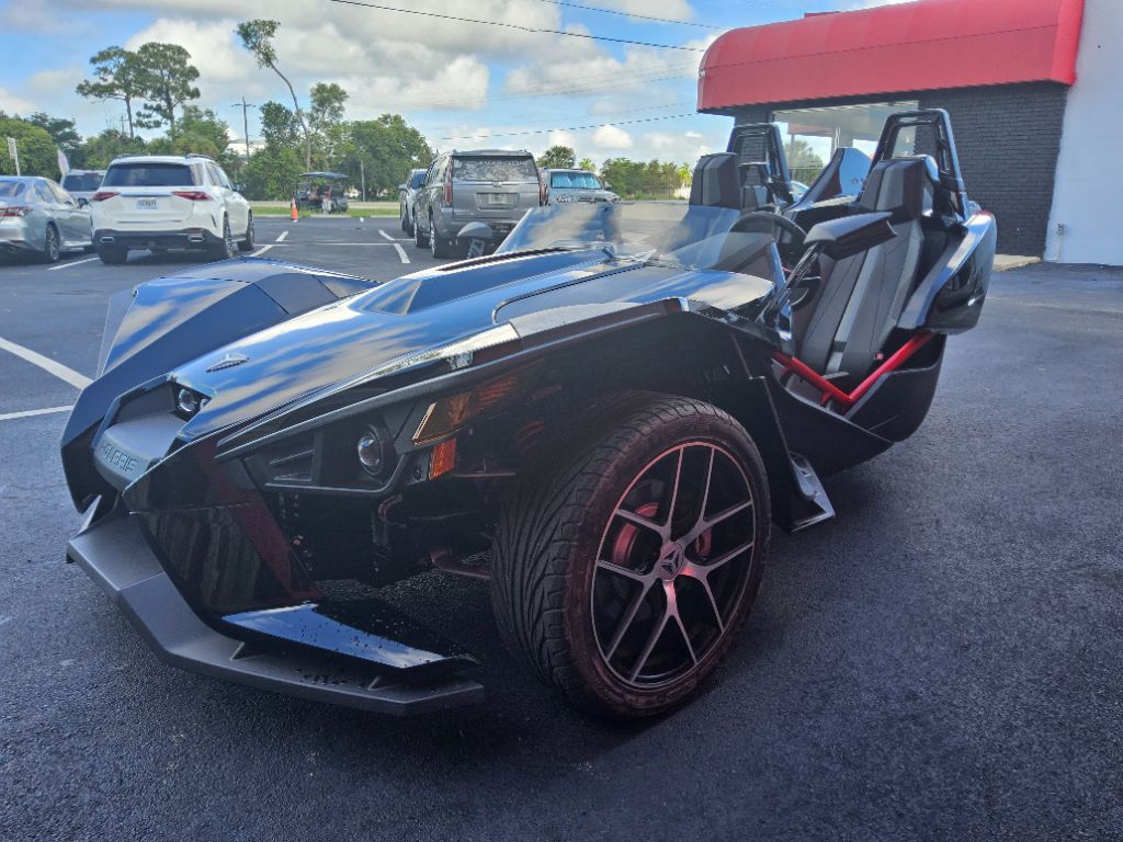 2016 Slingshot Slingshot - $13,995