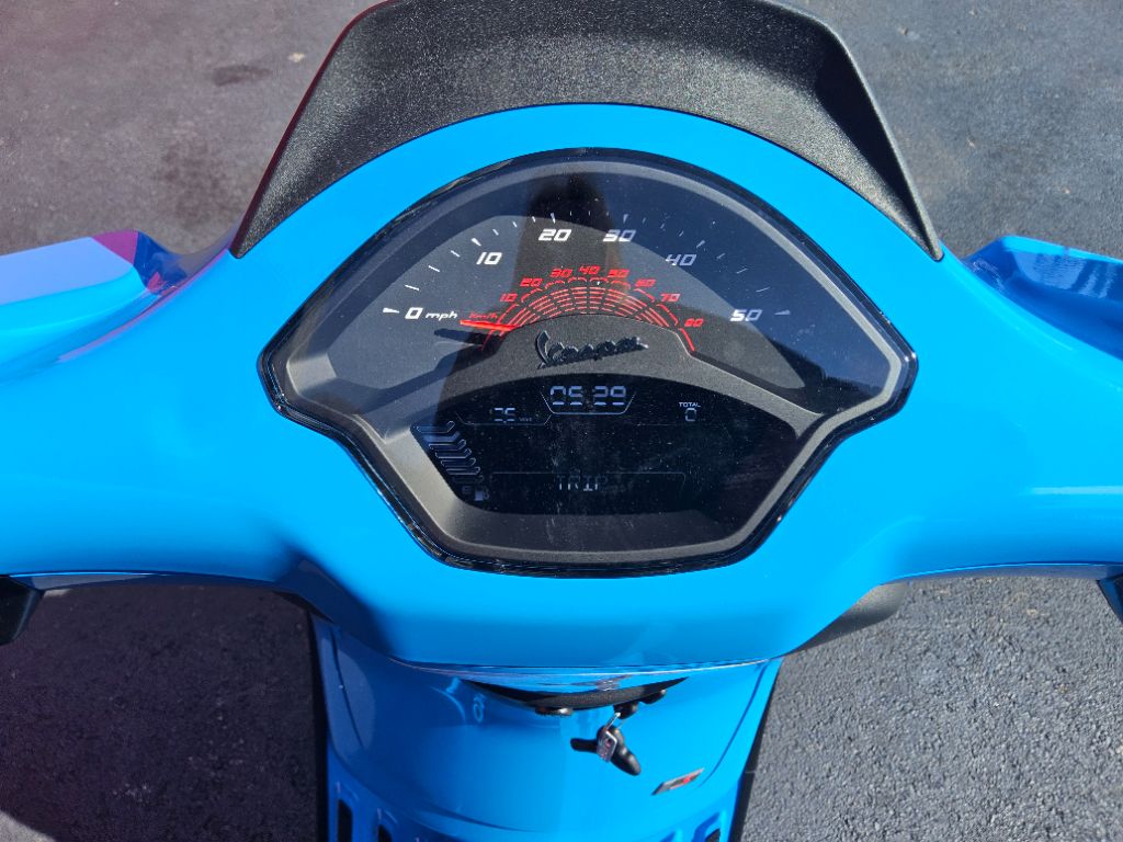 2026 Vespa Sprint Sport 50 - $4,649