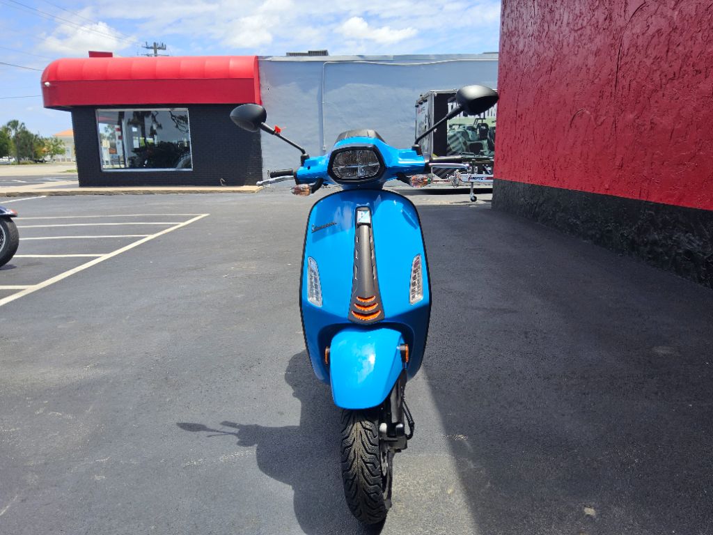 2026 Vespa Sprint 50 - $4,649