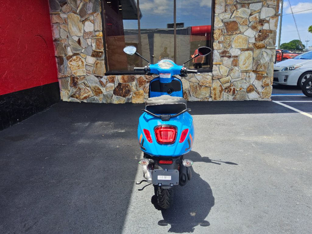 2026 Vespa Sprint 50 - $4,649
