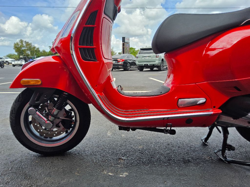 2024 Vespa Gts Rst / Sei Giorni - $6,500