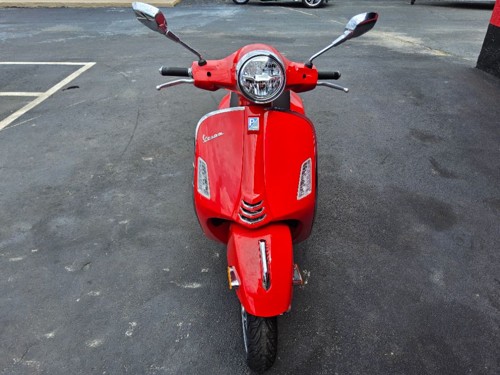 2024 Vespa Gts Rst / Sei Giorni - $6,500
