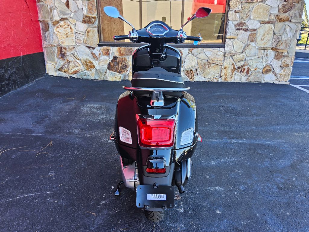 2027 Vespa Gts - $8,199