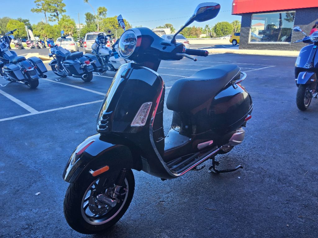 2027 Vespa Gts - $8,199