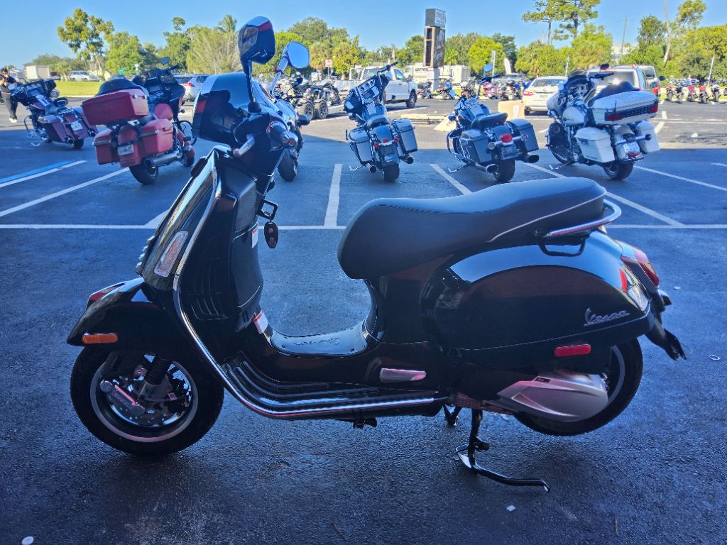 2027 Vespa Gts - $8,199