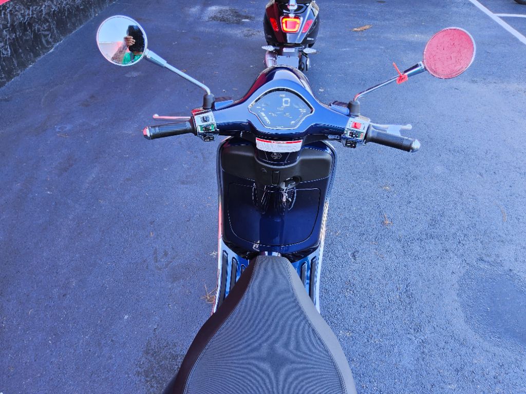 2027 Vespa Primavera 50 - $4,449