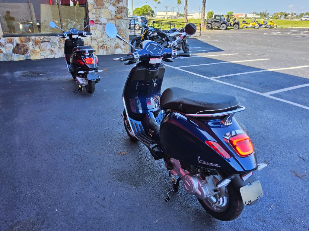 2027 Vespa Primavera 50 - $4,449
