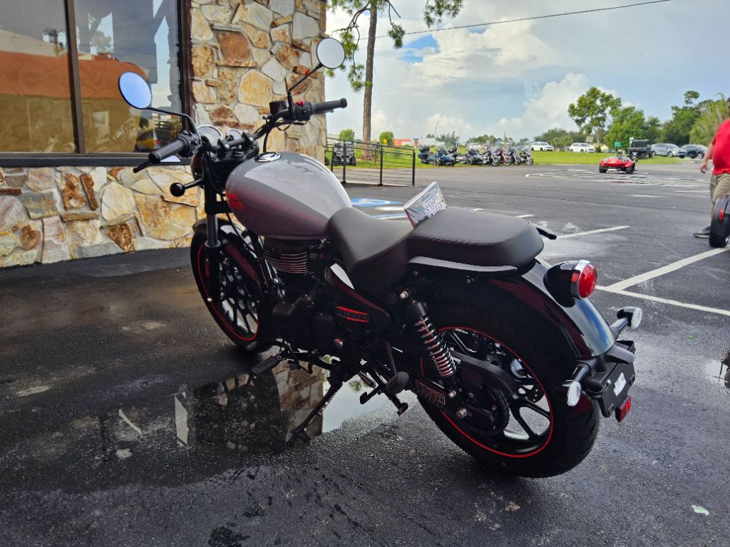2027 Royal Enfield Meteor 350 - $5,199