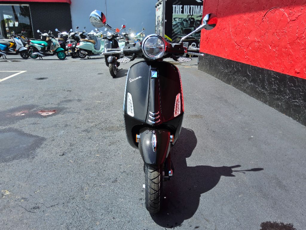 2027 Vespa Primavera 50 - $4,449
