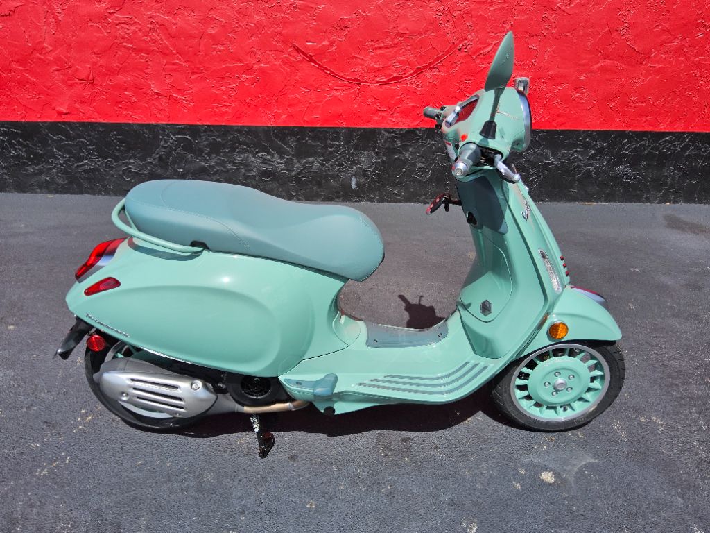 2027 Vespa Primavera 150th 80th - $6,300