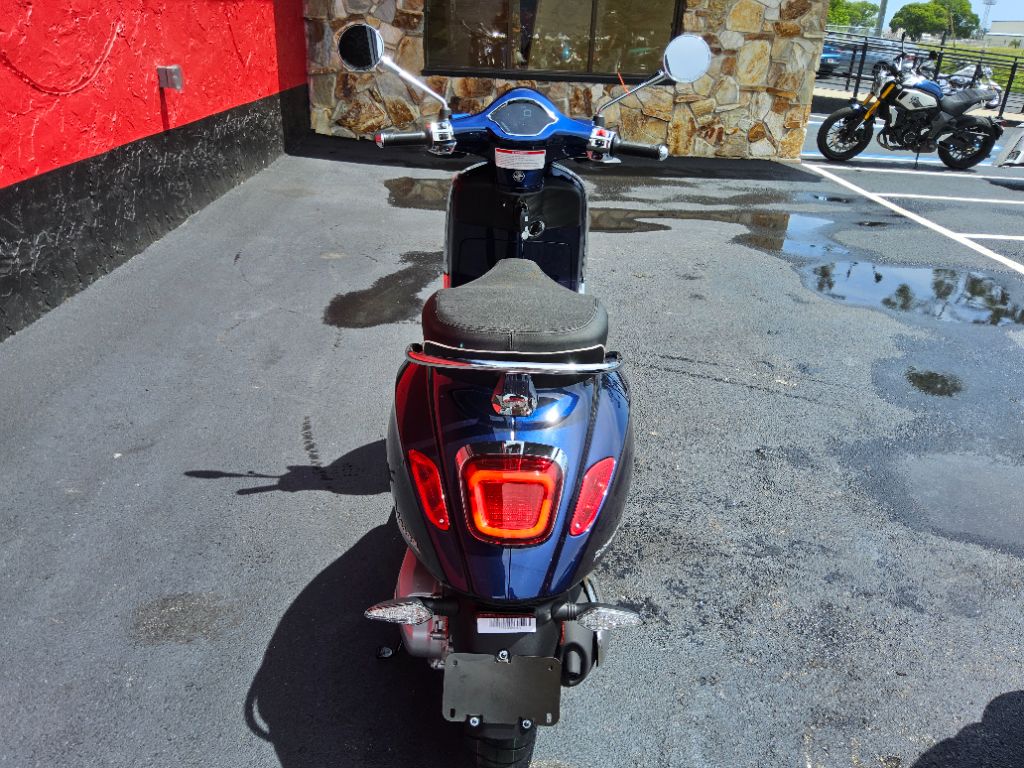 2027 Vespa Primavera 150 - $5,799