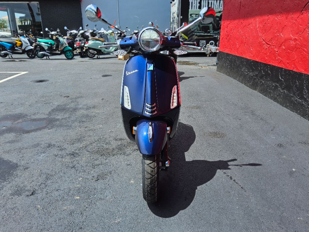 2027 Vespa Primavera 150 - $5,799